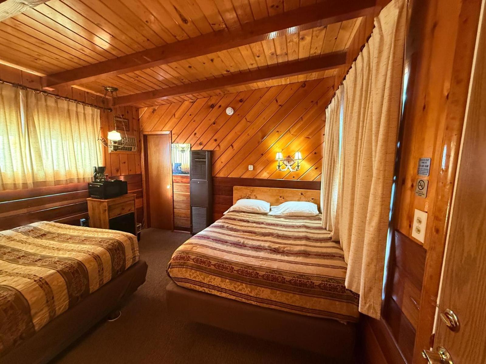 Toiyabe Motel Walker Esterno foto